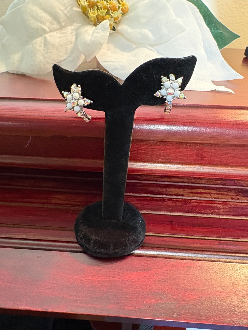 Delicate White Floral Crystal Earrings - Women Jewelry